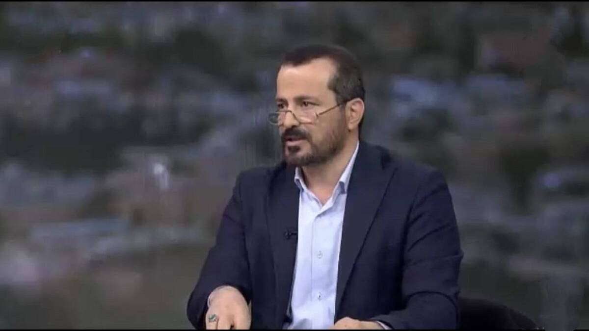 لحظه ورود سیل و حرکت خودرو‌ها در مشهد + فیلم