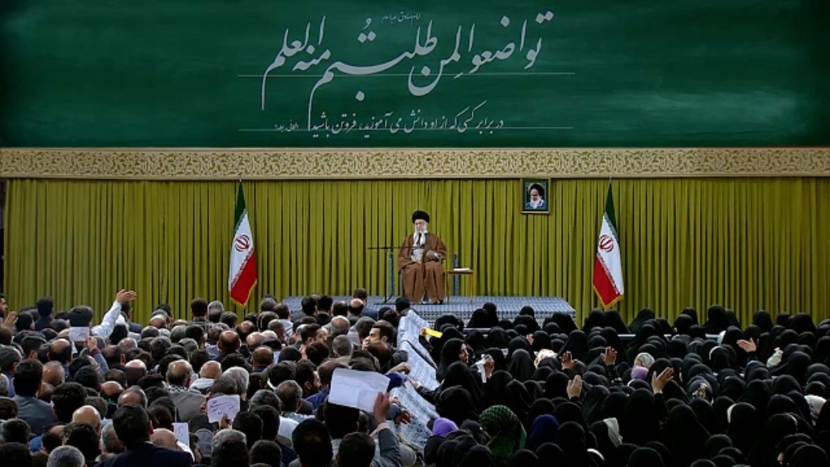 صدای معلم روشنگری که با گلوله هم خاموش نشد + فیلم