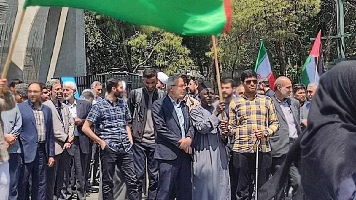 اعتراض دانشجویان دانشگاه کالج لندن به سکوت در برابر جنایت + فیلم