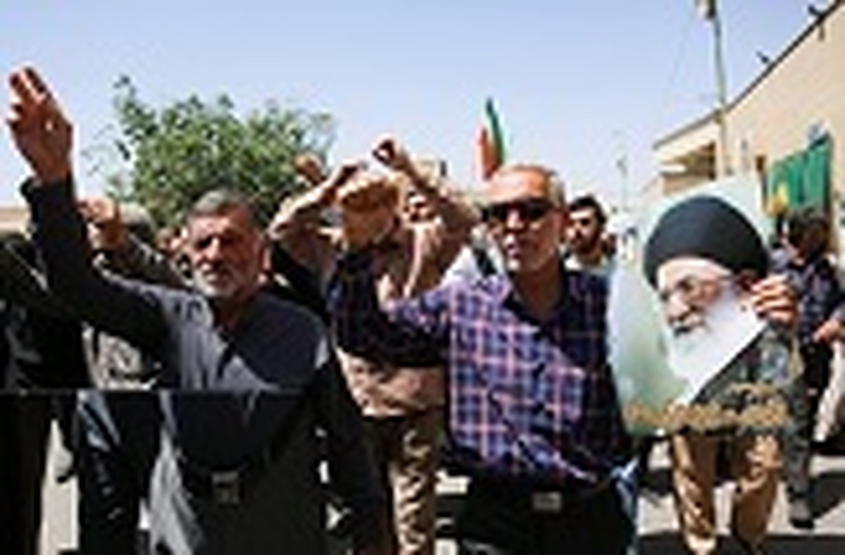 رهبر معظم انقلاب: این قیام یک نقطه عطف شد + فیلم