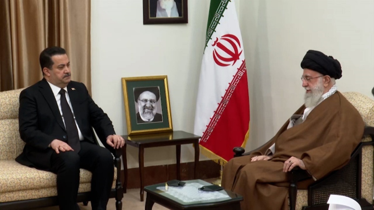 لحظاتی منتشر نشده از حضور شهید رئیسی کنار رهبر انقلاب + فیلم