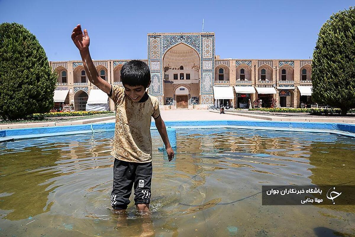 نفس‌های آخر پاییز در کرمان