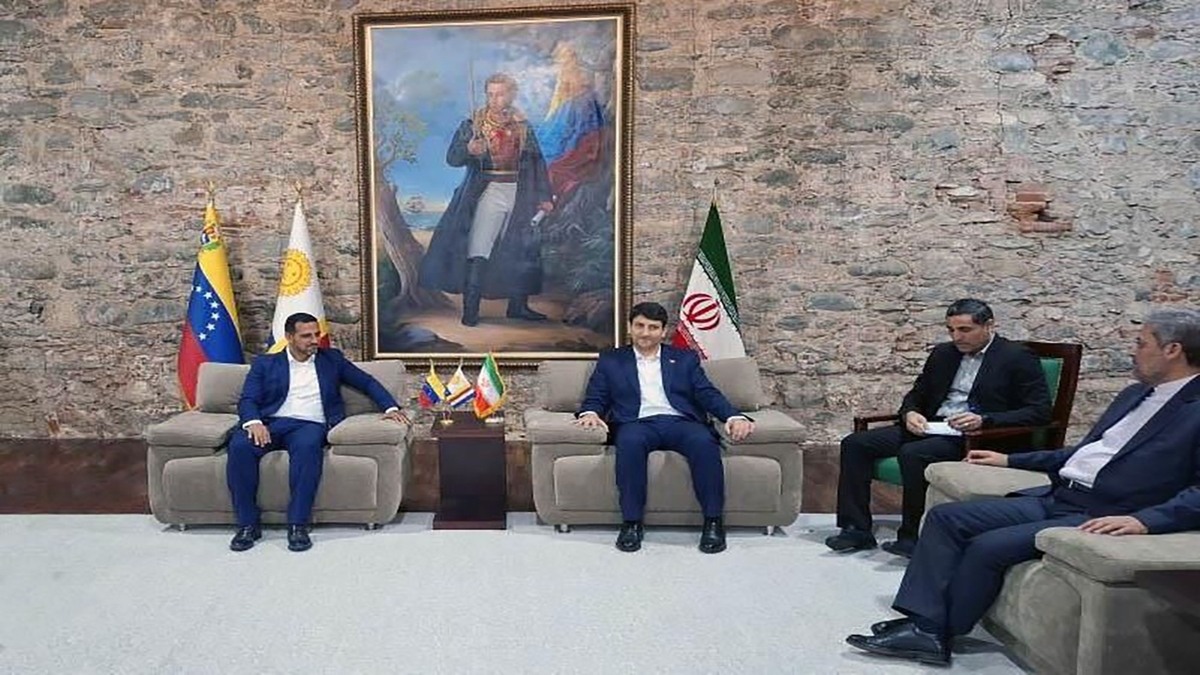 تسلط وزیر ارتباطات به زبان انگلیسی + فیلم