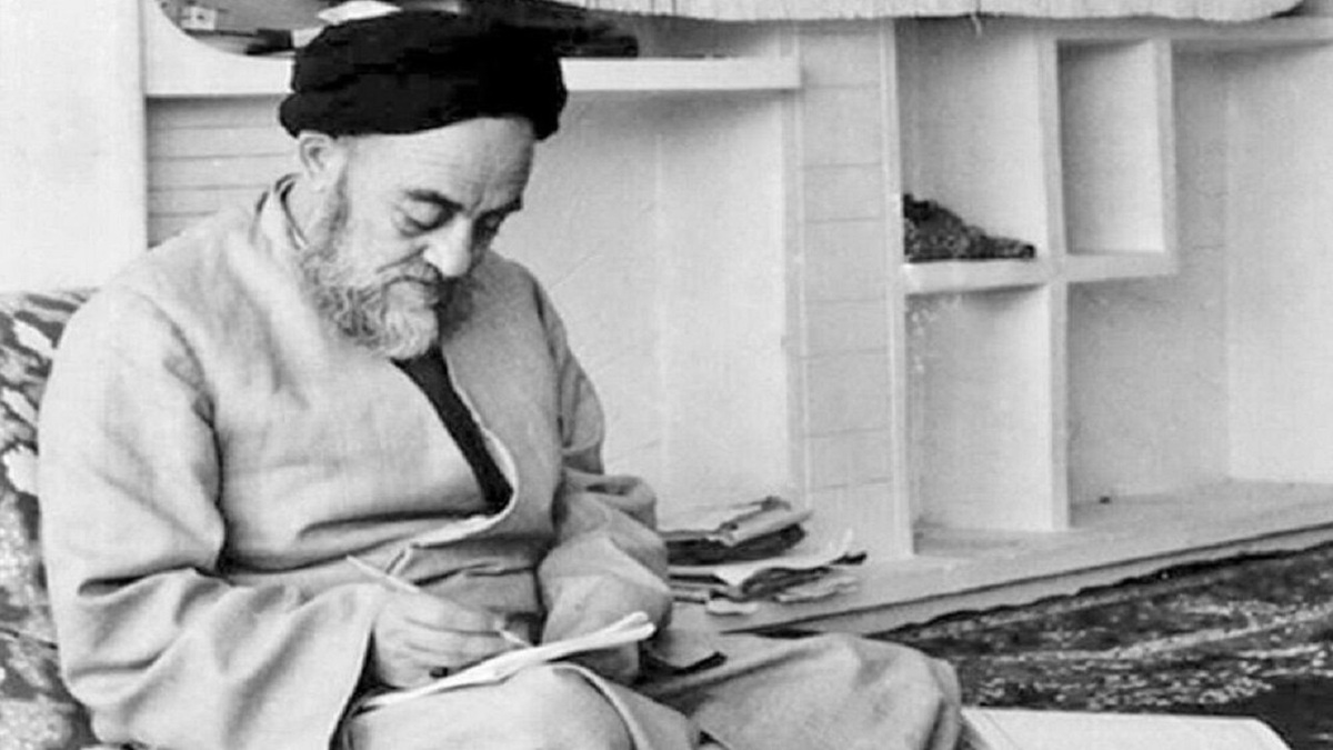 خداوند هر که را خواهد به نور خود هدایت می‌کند + فیلم
