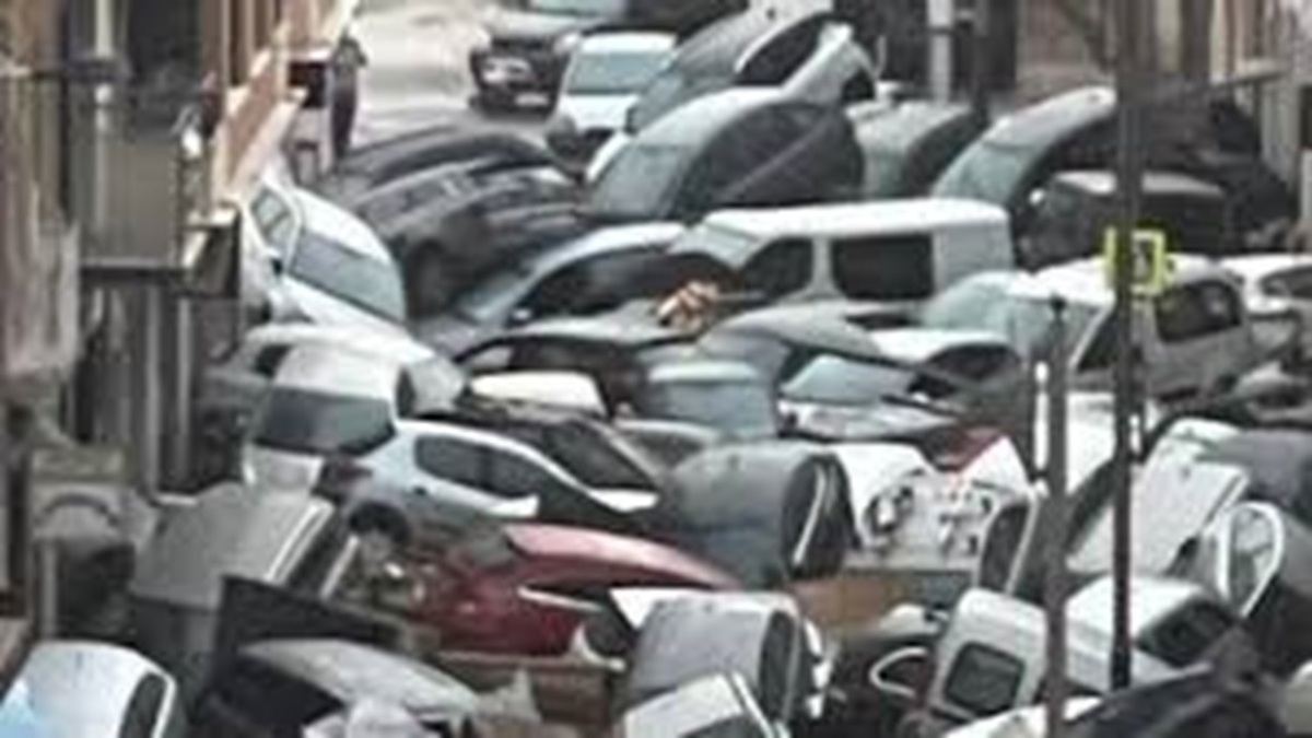 تصاویری از جاری شدن سیل در عربستان