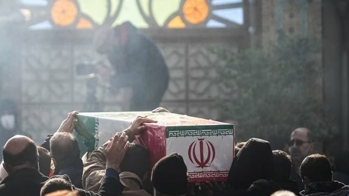 مراسم تشییع پیکر پاک شهدای دفاع مقدس استان‌ها (۳)