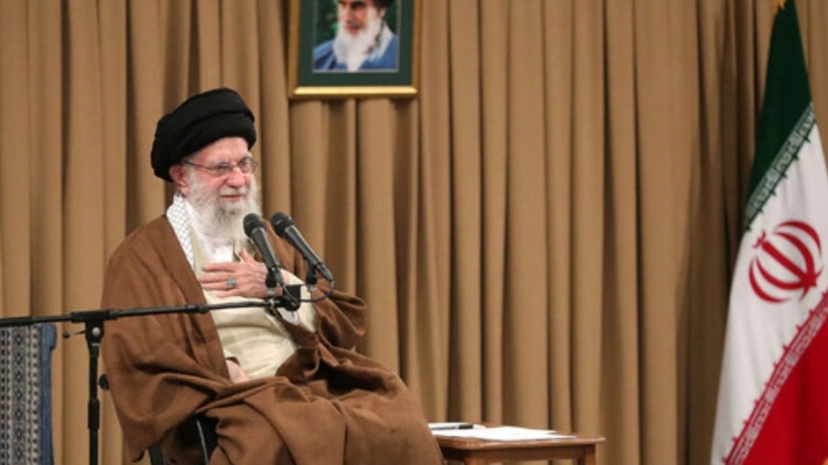 تصاویری از غارت بانک مرکزی سوریه توسط گروه‌های مسلح