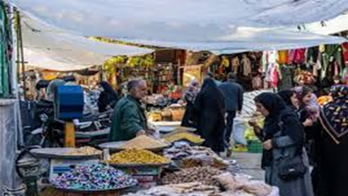 وقتی گوینده خانم خبر صداوسیما با موتور خود را به پخش زنده رساند! + فیلم
