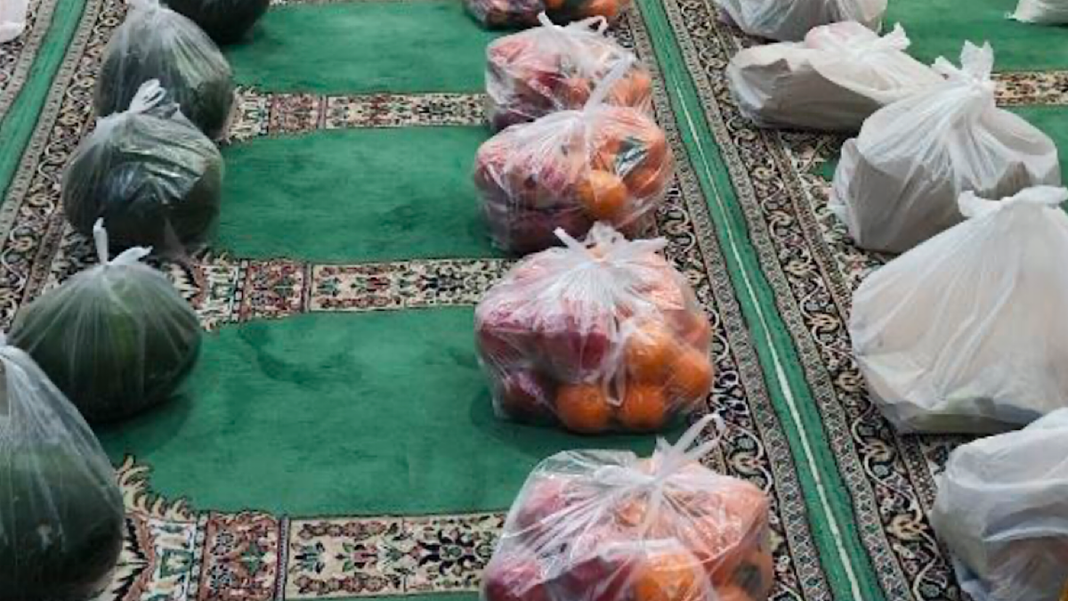 تکاپوی یلدایی ۱۴۰۳ در بازار گرگان و همدان