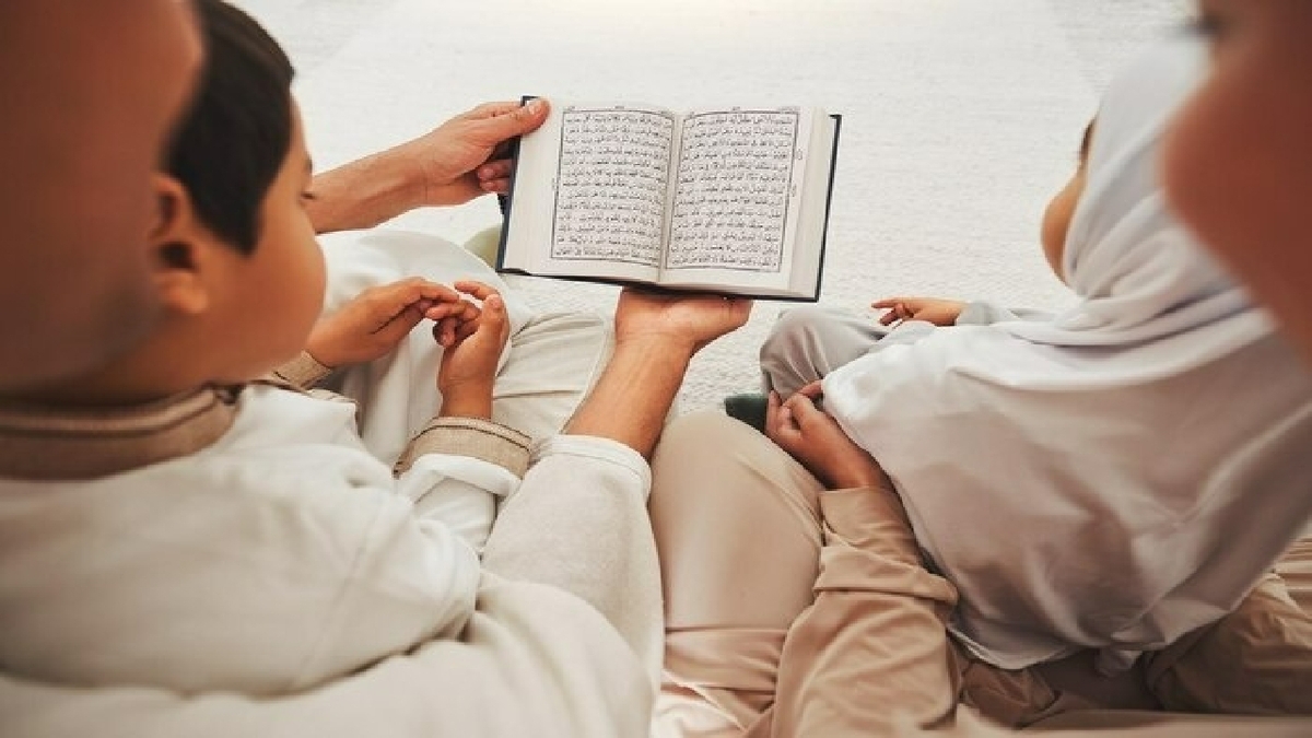 آیین نشان قرآنی کربلایی کاظم ساروقی + فیلم