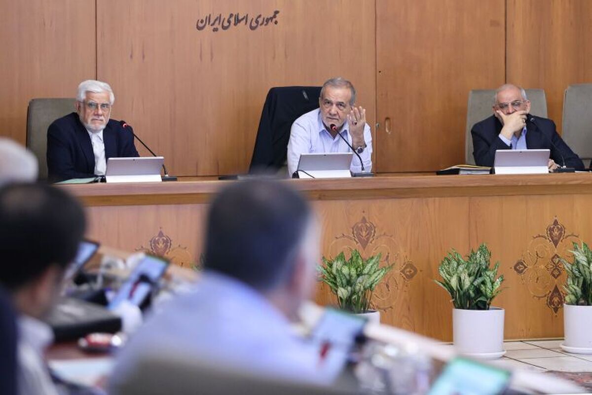 شوخی رئیس جمهور با رئیس کمیسیون اصل ۹۰ مجلس + فیلم