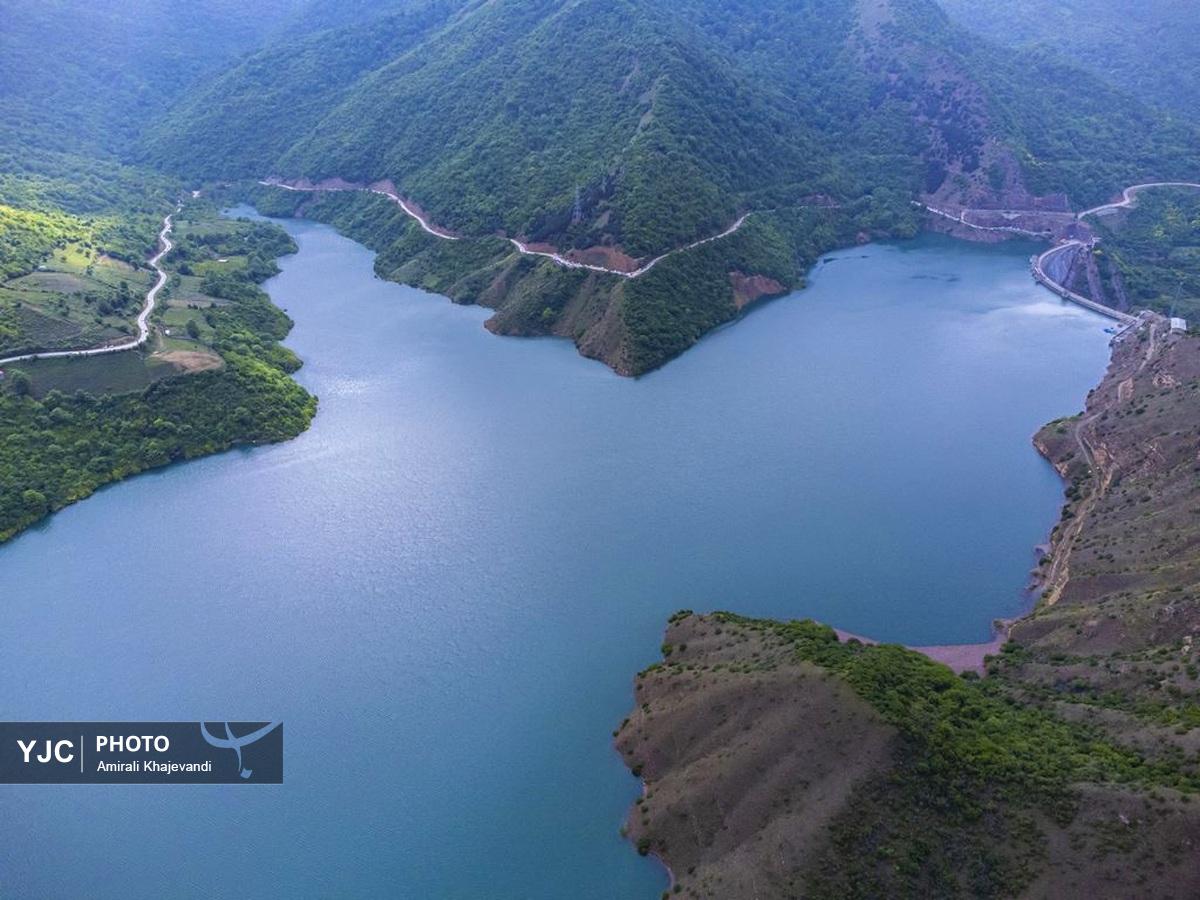 بدرقه ی تابستان با بارش باران در رشت