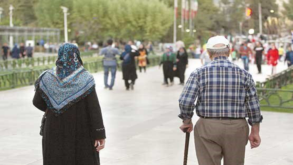 تغذیه مناسب برای سالمندان + فیلم