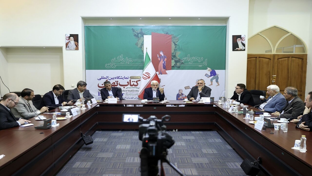 دیدار معاون اول رئیس‌جمهور با فعالان اقتصادی+ فیلم