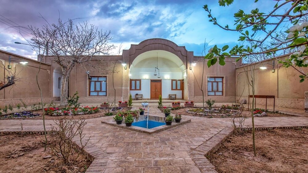 قلعه سریزد، میراثی هزارساله در قلب کویر یزد + فیلم