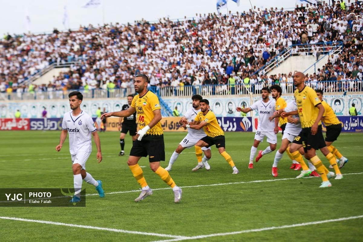 لیگ برتر فوتبال / خیبر خرم آباد - پرسپولیس تهران