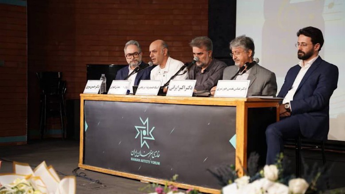 رونمایی از کتاب روسی «شغال‌ها حریف شیر نمی‌شوند» + فیلم