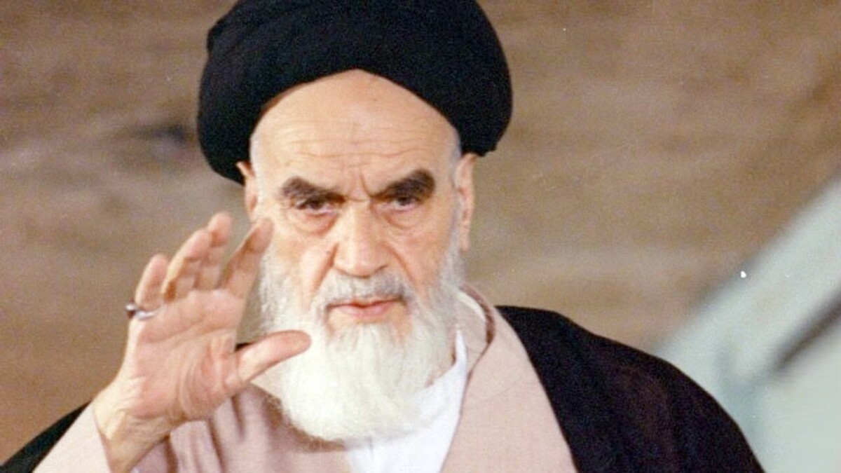امام خمینی (ره): رجایی و دیگران اگر نیستند، خدا هست + فیلم