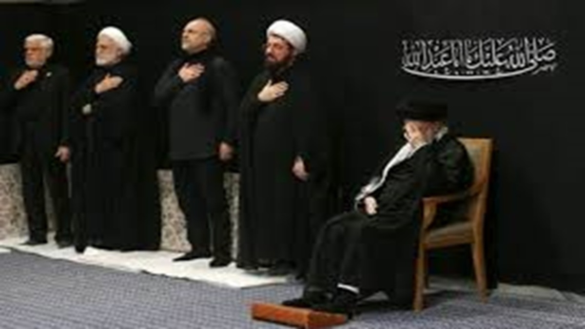 روایت عارف از حال و هوای حسینیه امام خمینی(ره) در زمان ورود رهبر معظم انقلاب + فیلم