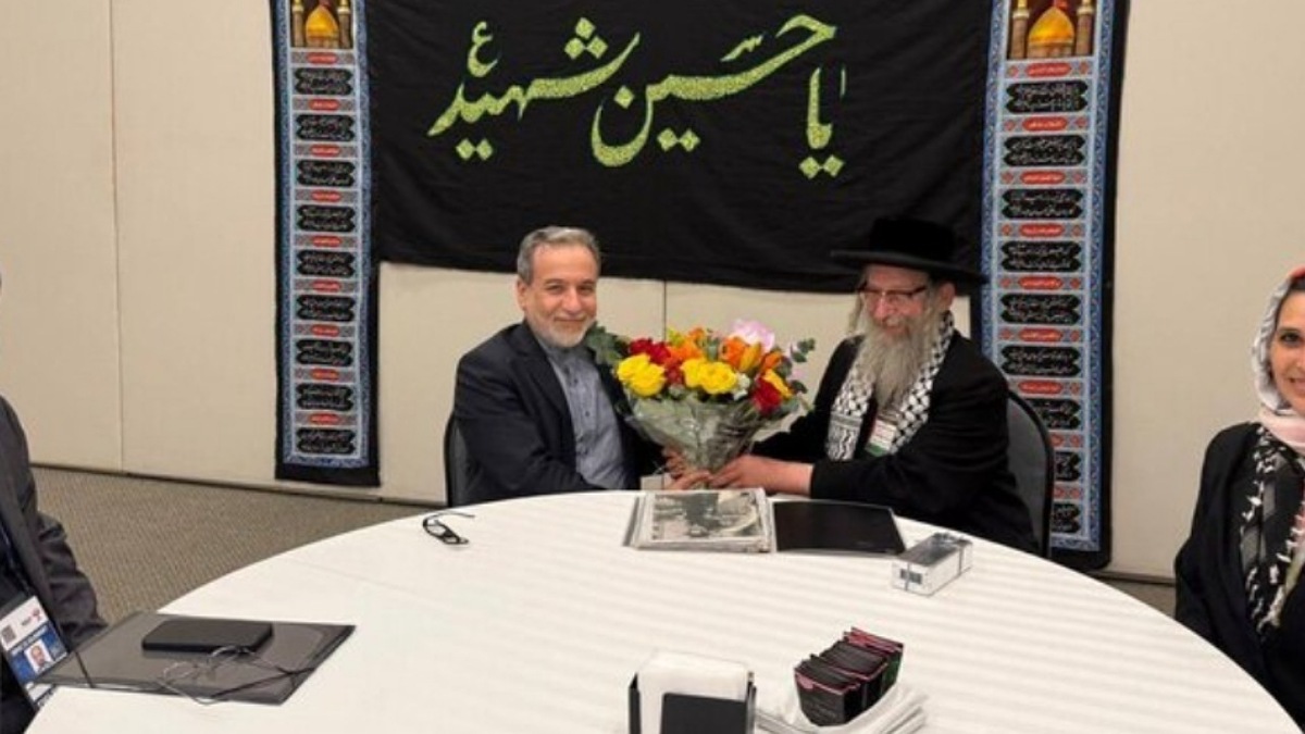 ترک مراسم فارغ‌التحصیلی با شعار «فلسطین را آزاد کنید» در دانشگاه اسکاتلند + فیلم