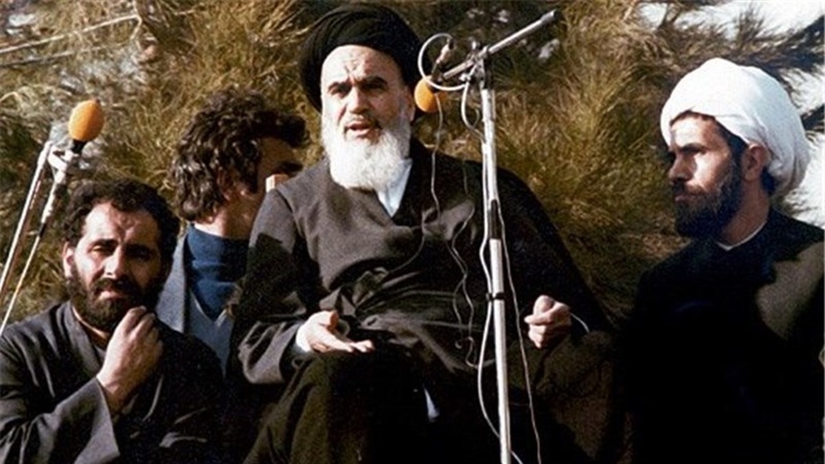 سخنان امام خمینی (ره) درباره توطئه آمریکا + فیلم