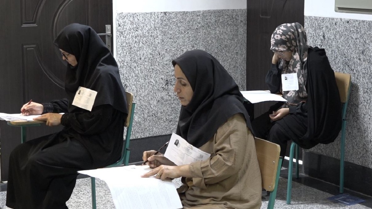 نوبت دوم بزرگ‌ترین رقابت علمی کشور با حضور داوطلبان + فیلم