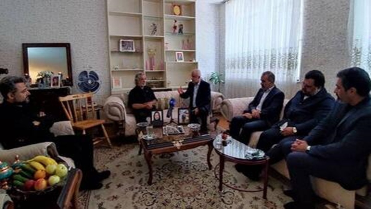 مقاومت در برابر ظلم؛ ویژگی بارز مردم ایران + فیلم