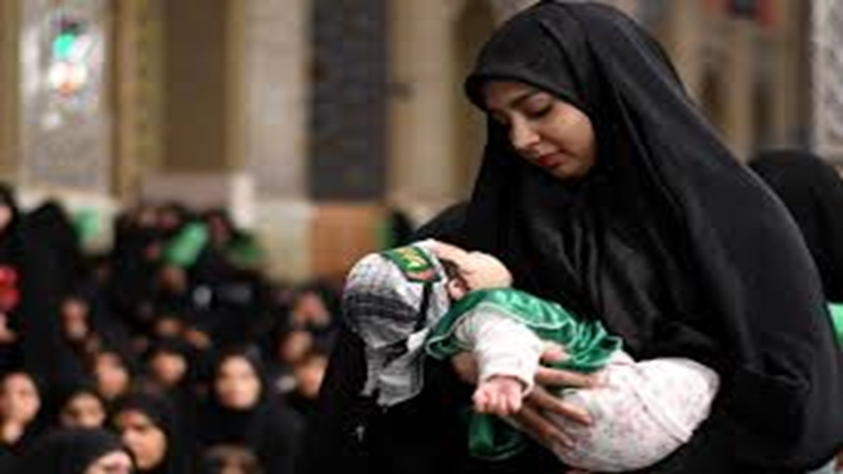 برپایی مراسم شیرخوارگان حسینی در حرم رضوی + فیلم