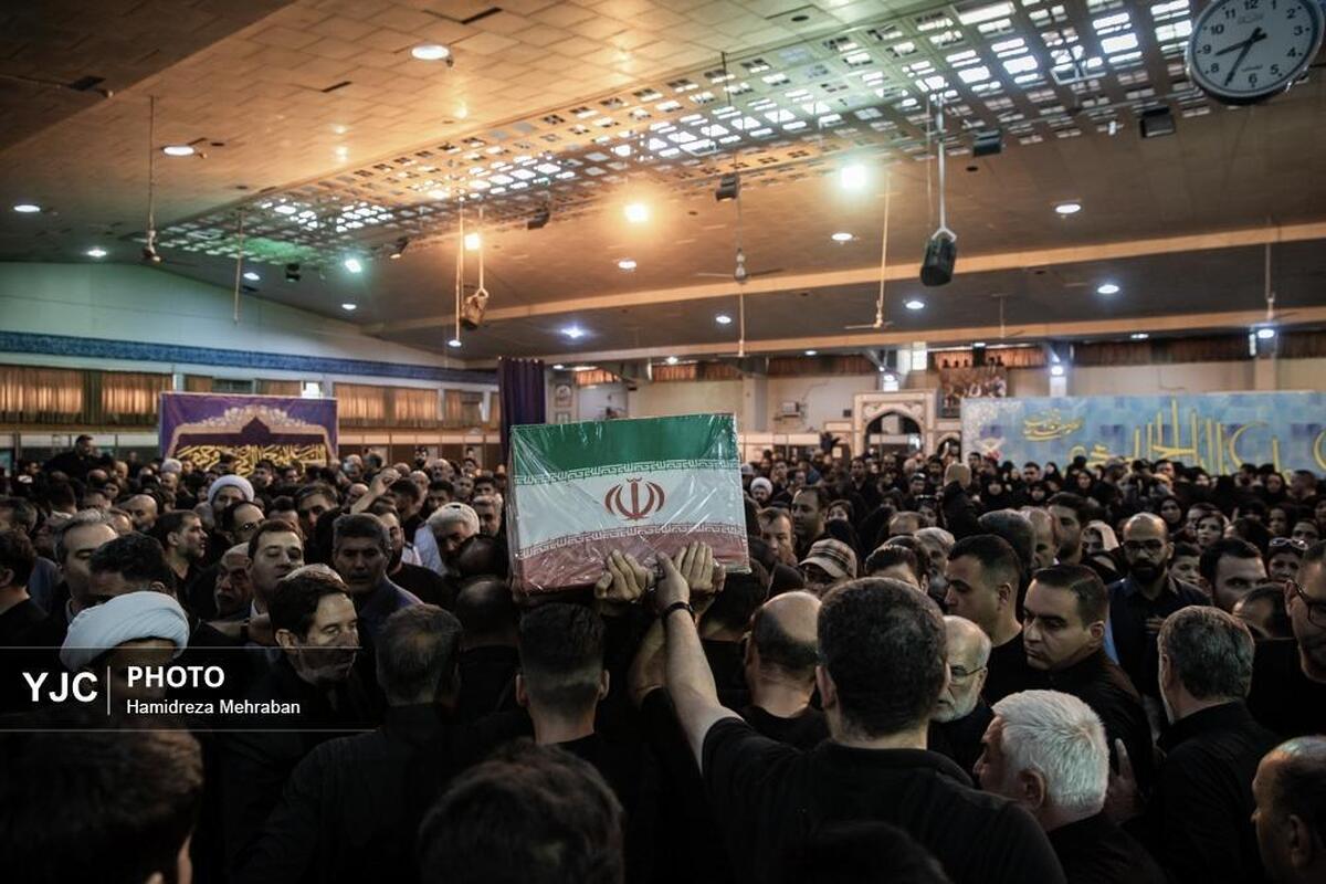 تشییع با شکوه پیکر شهدای مقاومت در تهران
