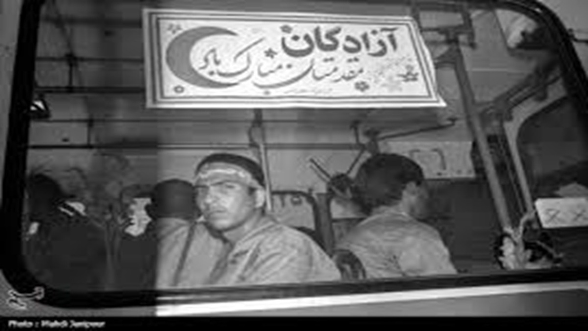 مروری بر خاطرات ورود آزادگان به میهن اسلامی + فیلم