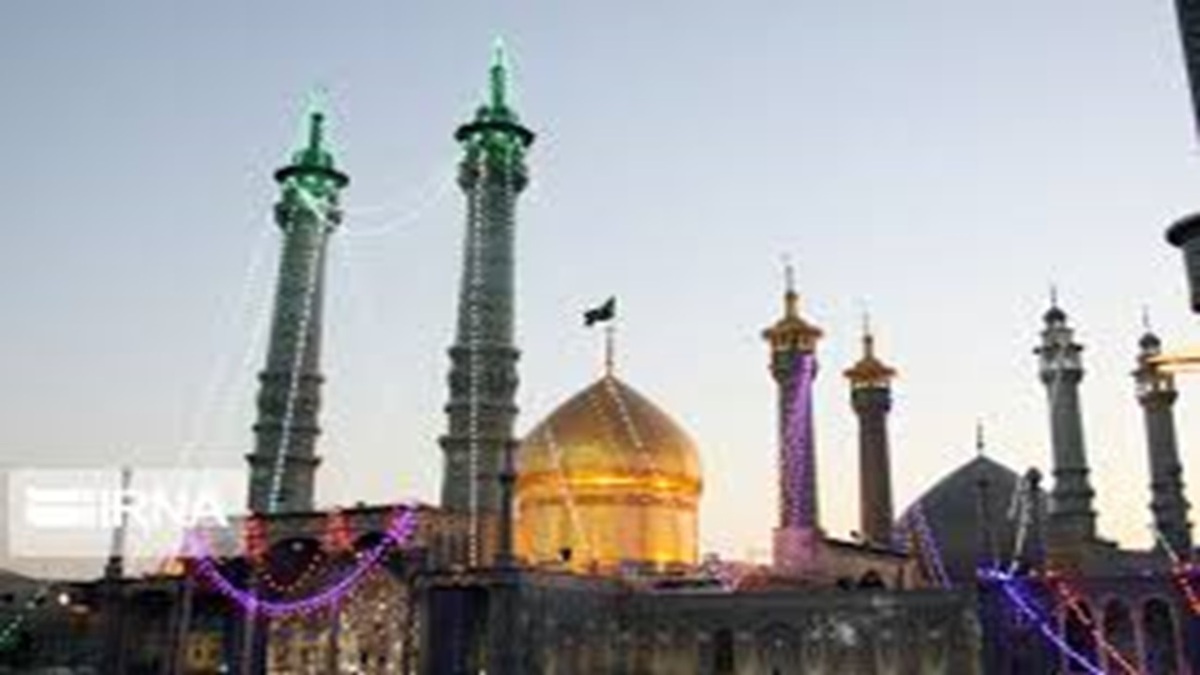 گل‌باران حرم مطهر حضرت فاطمه معصومه (س) + فیلم
