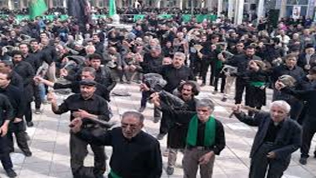 دسته عزاداری خادمان حرم حضرت معصومه (س) در سالروز شهادت امام رضا (ع)