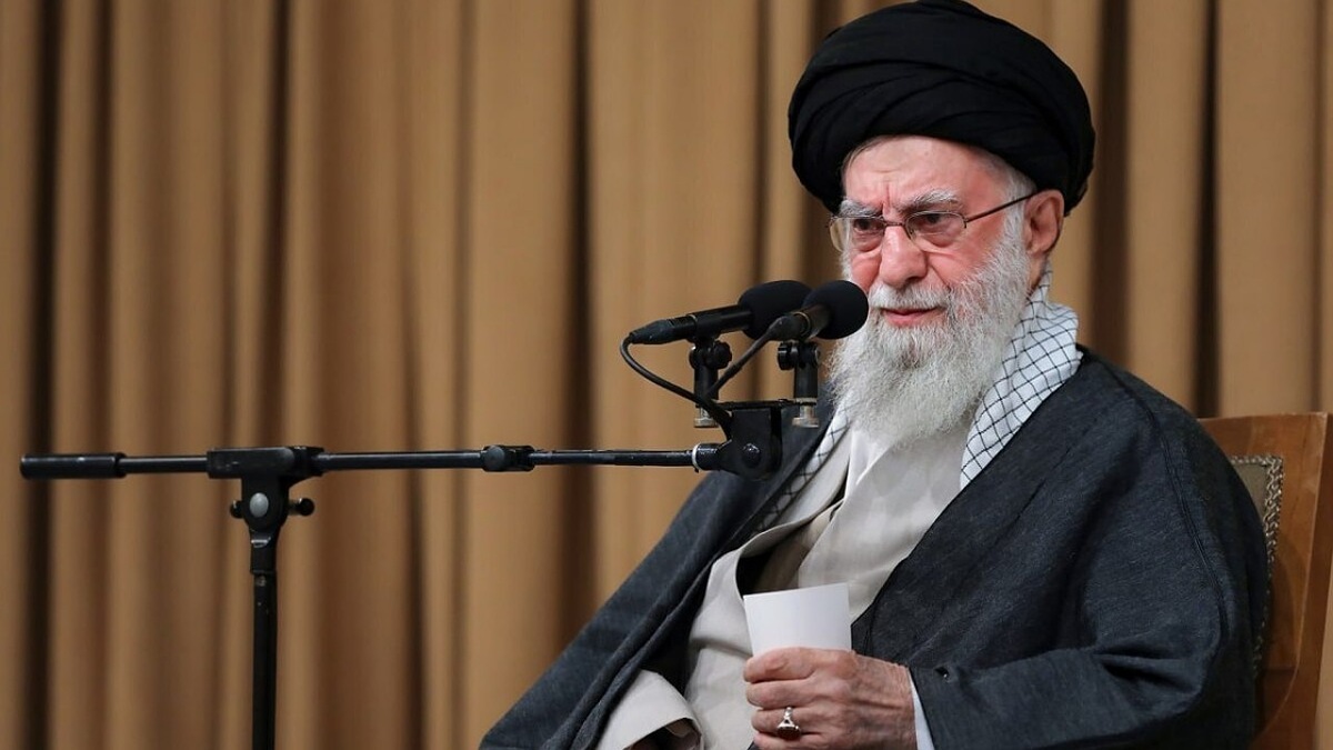 توصیه اخیر رهبر معظم انقلاب به مسئولان برای روایت قدرت ایران + فیلم